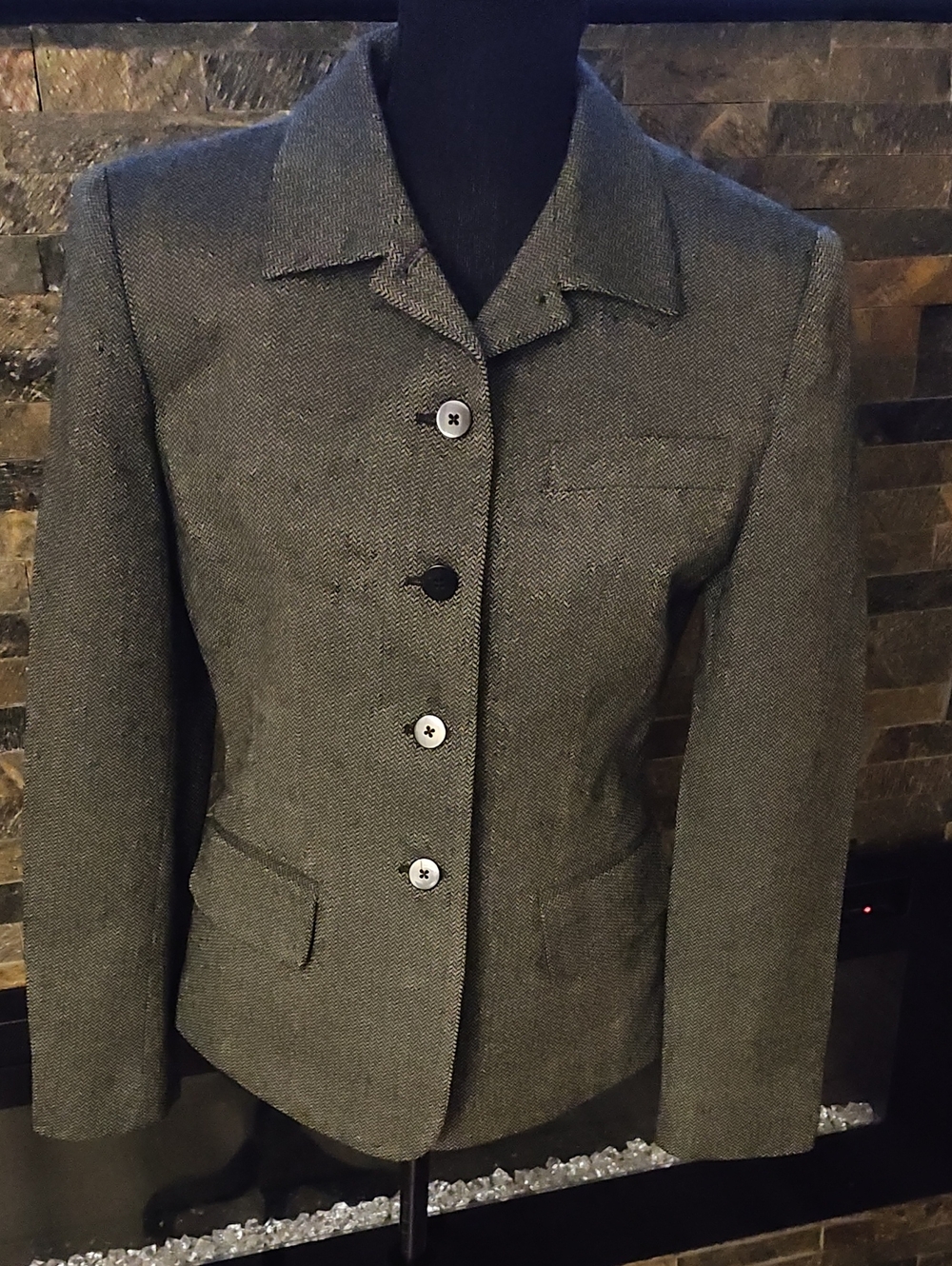Jones New York Tailored Gray Herringbone Suit Size 6